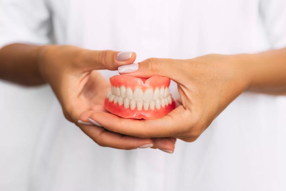 Denture