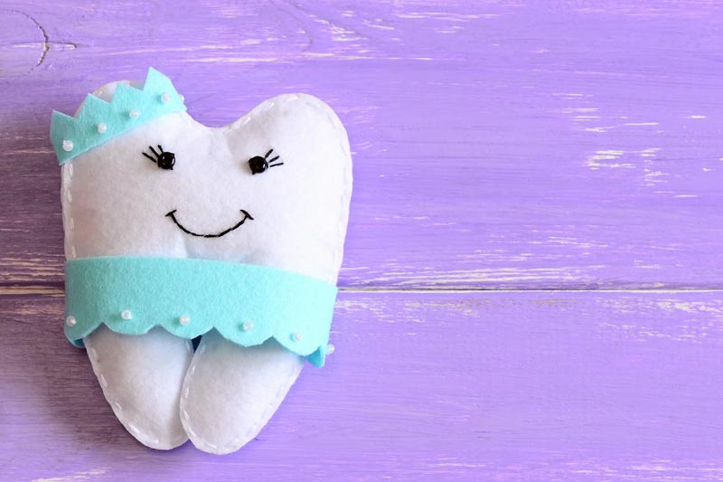 Tooth shaped pillow